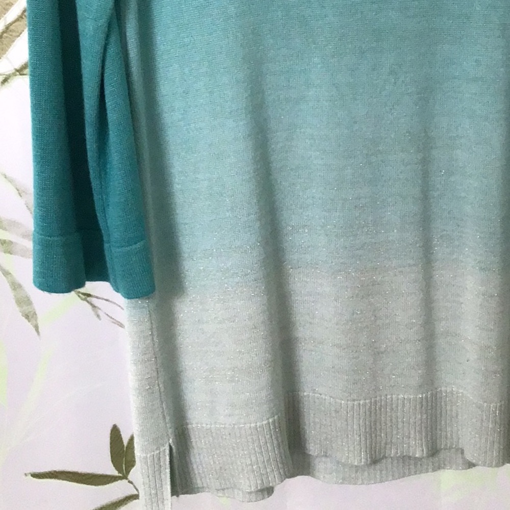 Chico’s stylish shades of Teal Ombre Sweater with 3 quarter sleeves. Sz 1 (8-10) - Picture 5 of 10